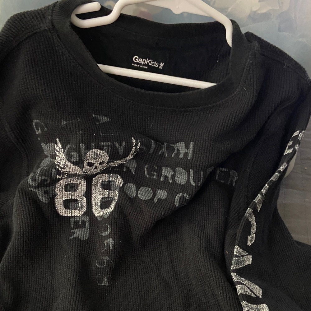 GAP Black Kids Thermal Long Sleeve Top with Silver Logo size 8
